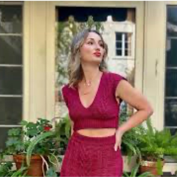 NWT SIZE M/S  For Love And Lemons Magenta Knit Vest - Picture 2 of 6